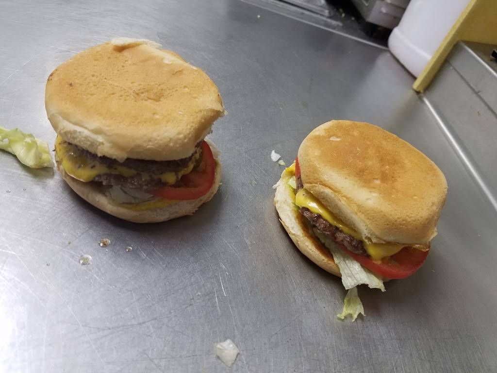 Whataburger | restaurant | 103 N Brentwood Dr Suite 900, Lufkin, TX 75904, USA | 9366320005 OR +1 936-632-0005