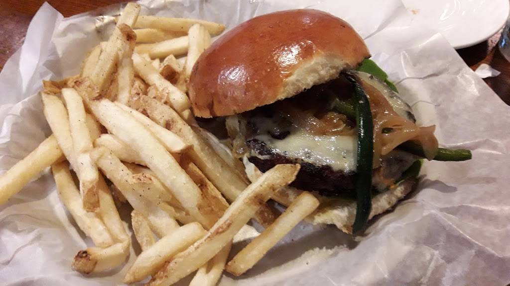 Bulldog Tavern | restaurant | 205 Prospect St, Washington, DC 20007, USA | 2026876186 OR +1 202-687-6186