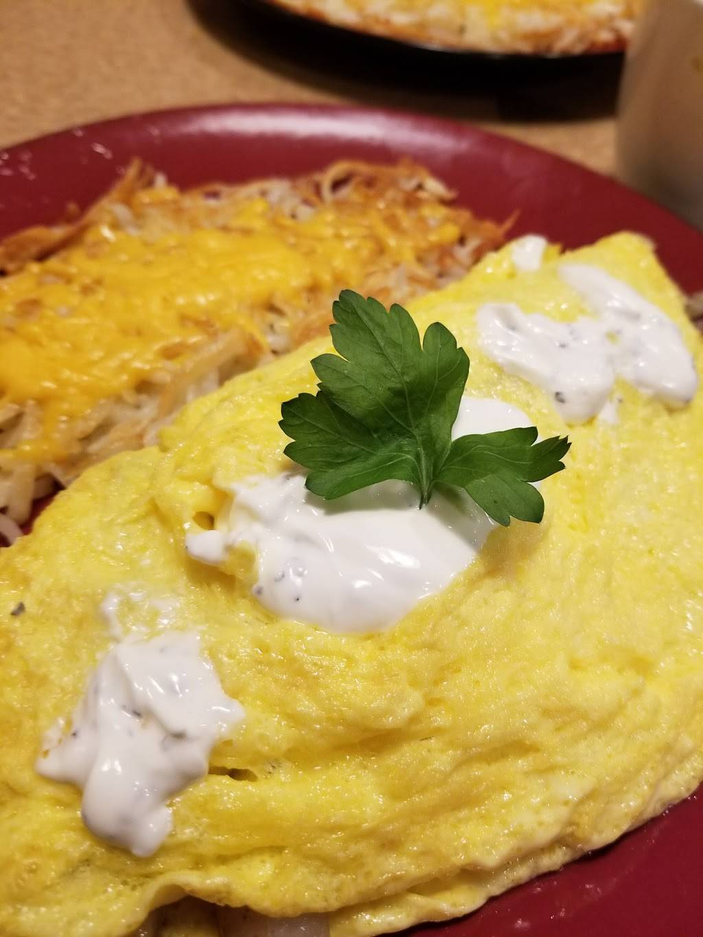 The Green Harp | restaurant | 104 S Lafayette St, Greenville, MI 48838, USA | 6162322058 OR +1 616-232-2058