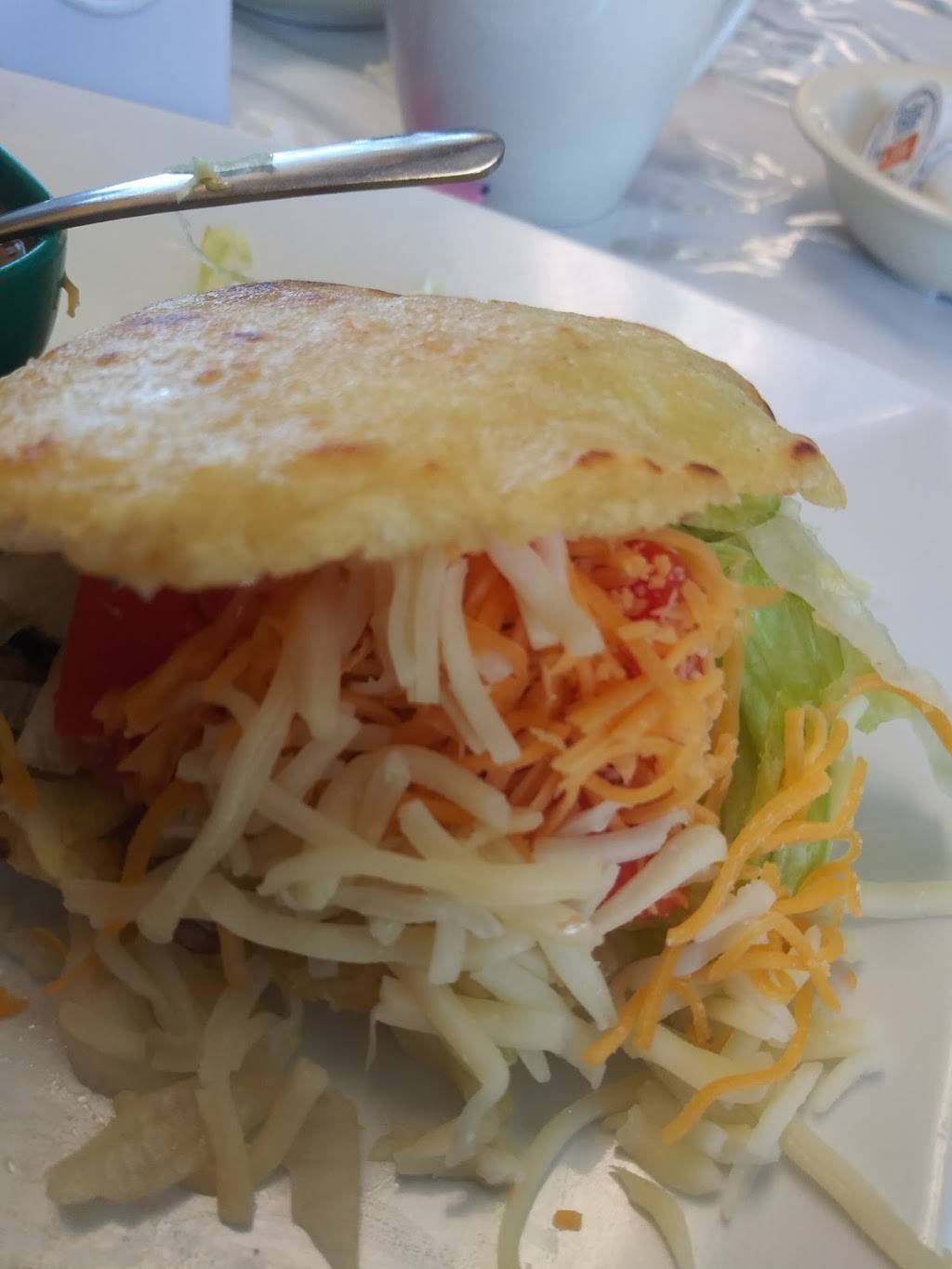 La flor de Michoacan mexican resturant | restaurant | 5368 W Military Dr, San Antonio, TX 78242, USA | 2102777978 OR +1 210-277-7978