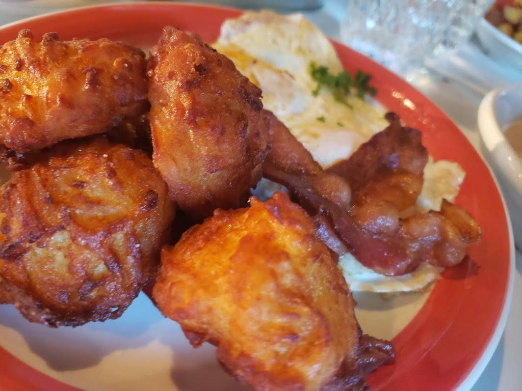 The Tipsy Biscuit | restaurant | 231 N Main St, Elkhart, IN 46516, USA | 5743276851 OR +1 574-327-6851