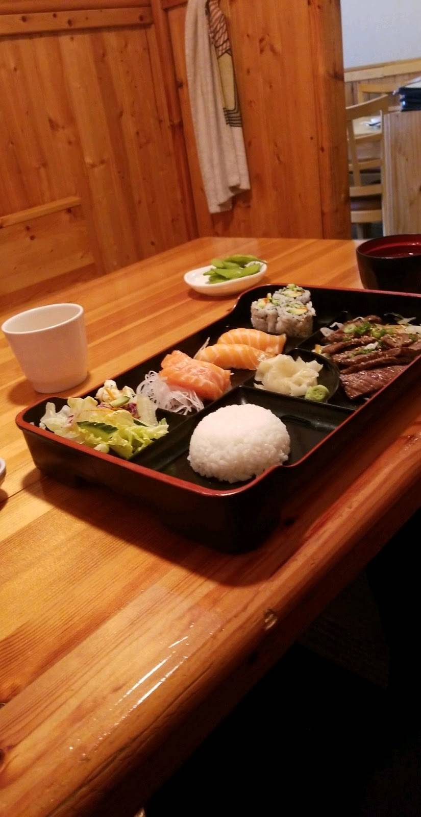 Ariake Japanese Restaurant | restaurant | 7700 Bathurst St, Thornhill, ON L4J 7Y3, Canada | 9057093452 OR +1 905-709-3452