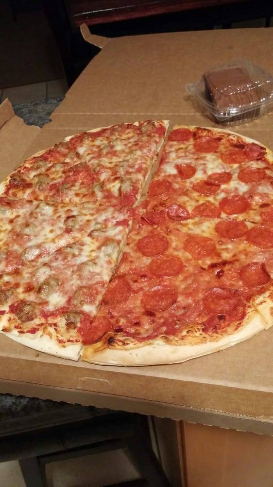 Cochiaros Pizza | restaurant | 3553 N Central Ave, Chicago, IL 60634, USA | 7734815388 OR +1 773-481-5388