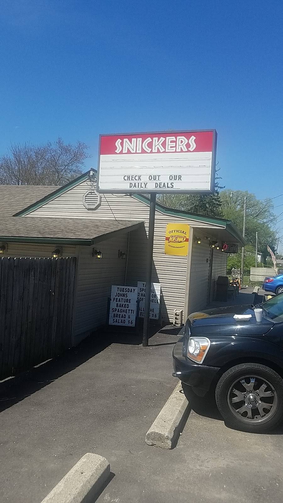 Snickers Bar & Restaurant | restaurant | 9372 W Third St, Dayton, OH 45417, USA | 9378355524 OR +1 937-835-5524