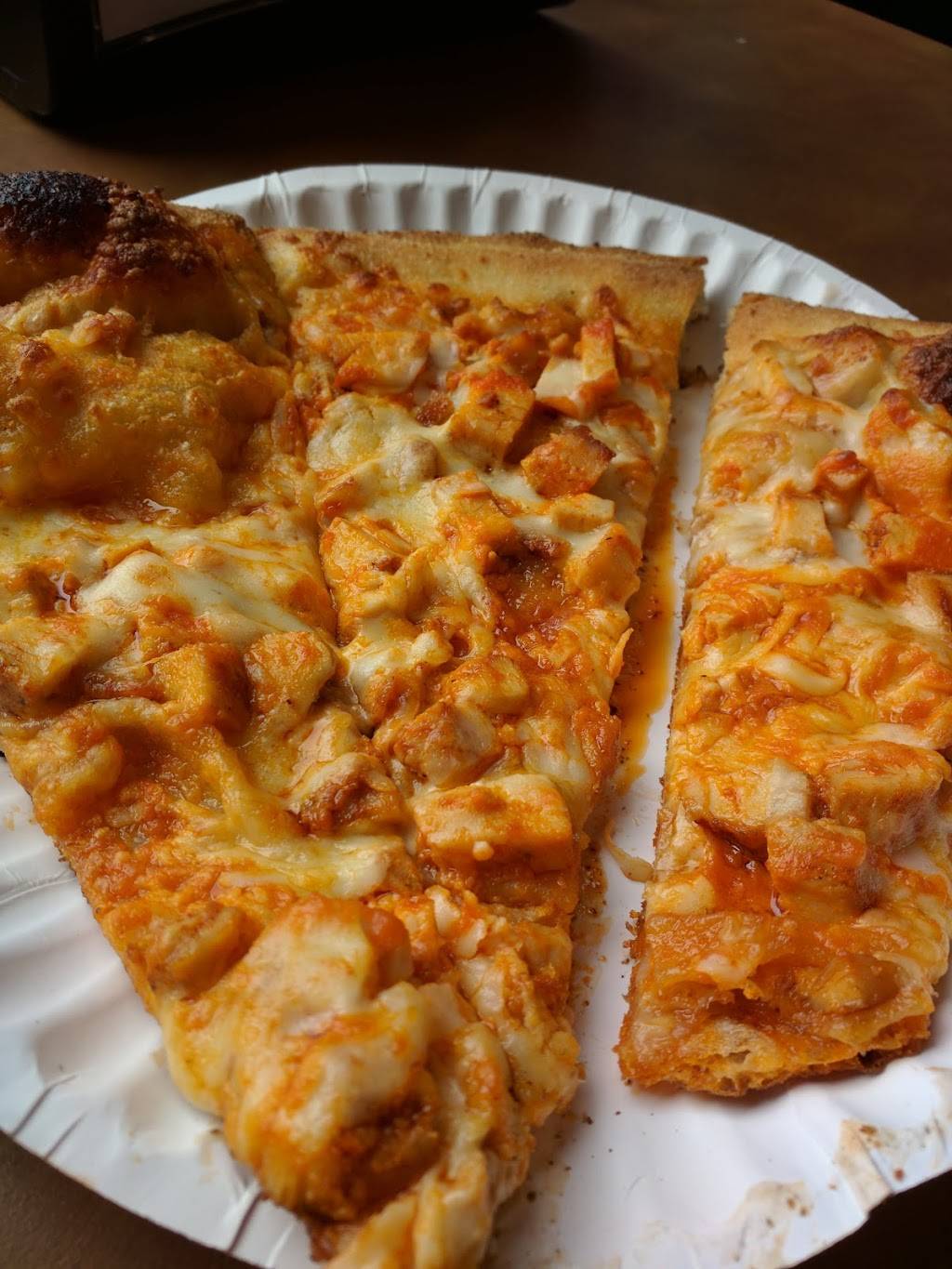 WingsNPies - Willimantic | meal delivery | 109 Valley St, Willimantic, CT 06226, USA | 8604231919 OR +1 860-423-1919