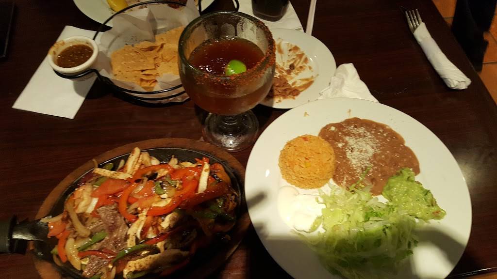 Super Antojitos | restaurant | 3305 S Bristol St, Santa Ana, CA 92704, USA | 7146689214 OR +1 714-668-9214