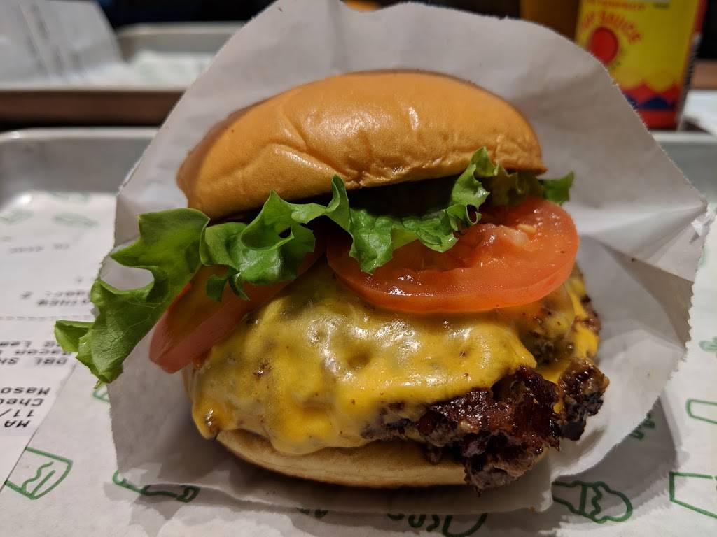 Shake Shack | restaurant | 4031 Hillsboro Pike #904, Nashville, TN 37215, USA | 6156106326 OR +1 615-610-6326