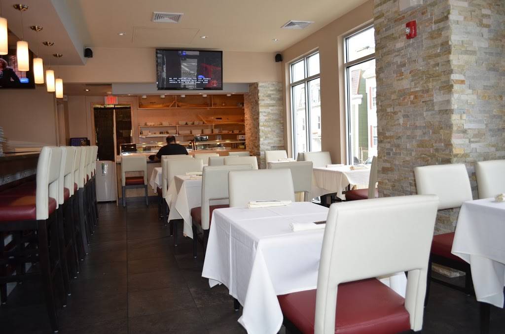 Moko Japanese Cuisine | restaurant | 674 E Broadway, Boston, MA 02127, USA | 6177524601 OR +1 617-752-4601