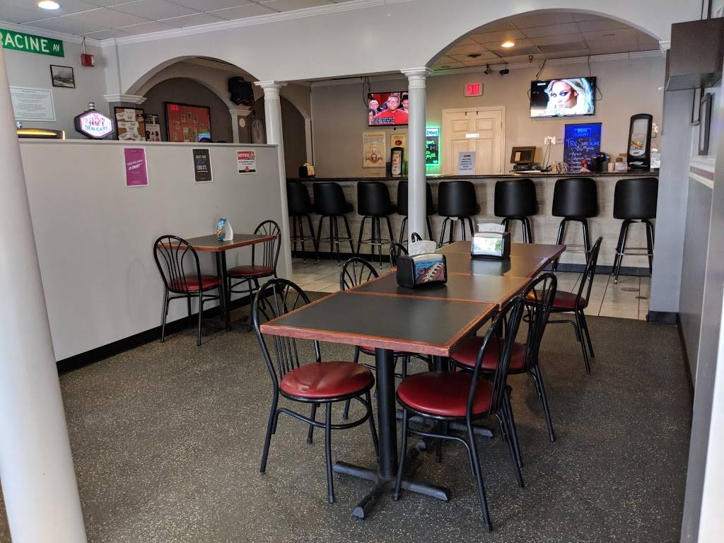 Chi-Town Dogs | restaurant | 541 B Auburn Dr., Island Lake, IL 60042, USA | 8478655179 OR +1 847-865-5179