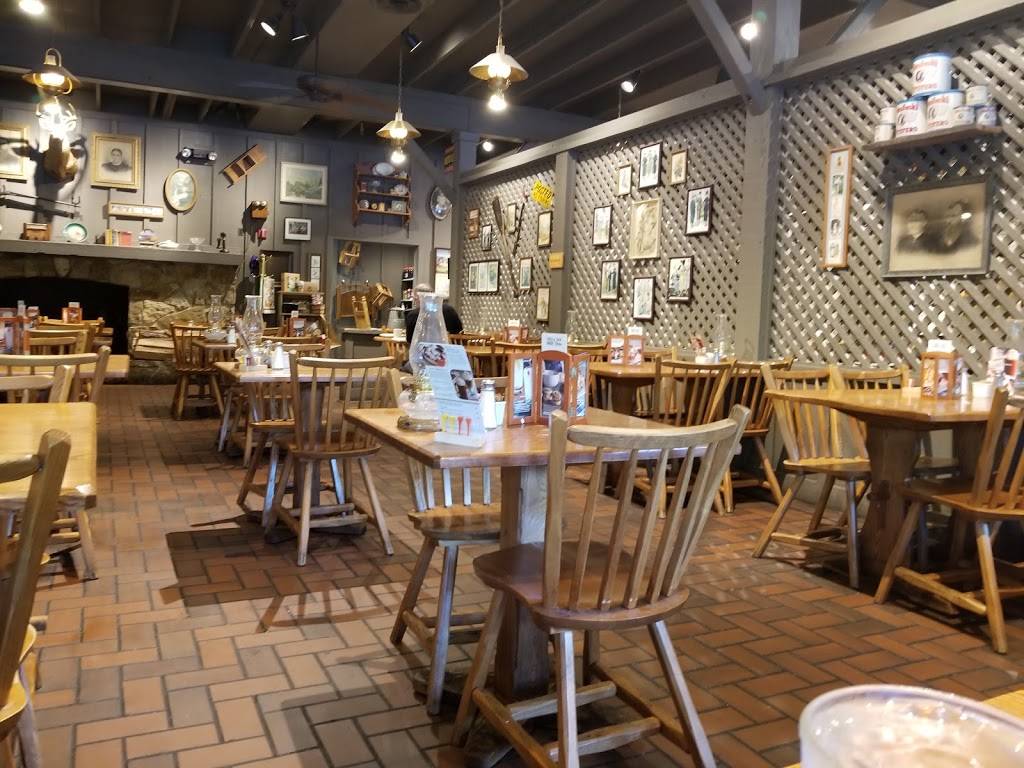 Cracker Barrel Old Country Store | restaurant | 17115 Dumfries Rd, Dumfries, VA 22025, USA | 7034412764 OR +1 703-441-2764