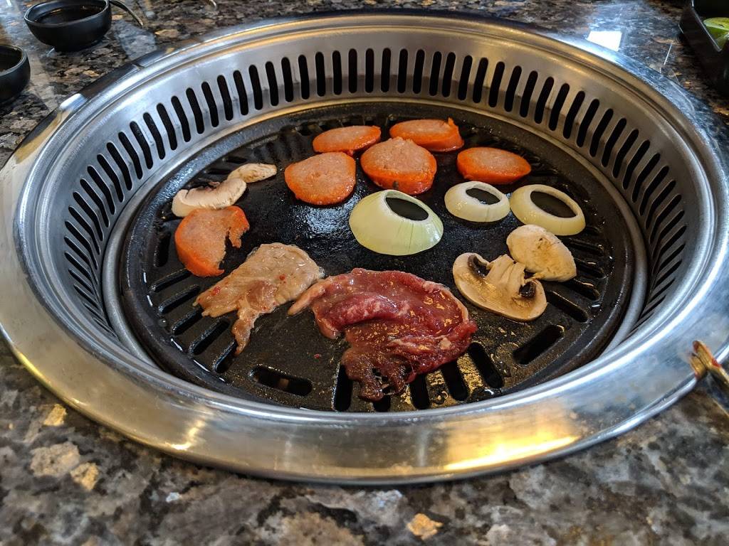 Sakura BBQ Coréen | restaurant | 3121 Boulevard Hochelaga, Québec, QC G1W 2P9, Canada | 5813009161 OR +1 581-300-9161