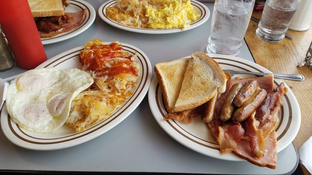 Marys Grill | restaurant | 13900 Schaefer Hwy, Detroit, MI 48227, USA | 3139319100 OR +1 313-931-9100