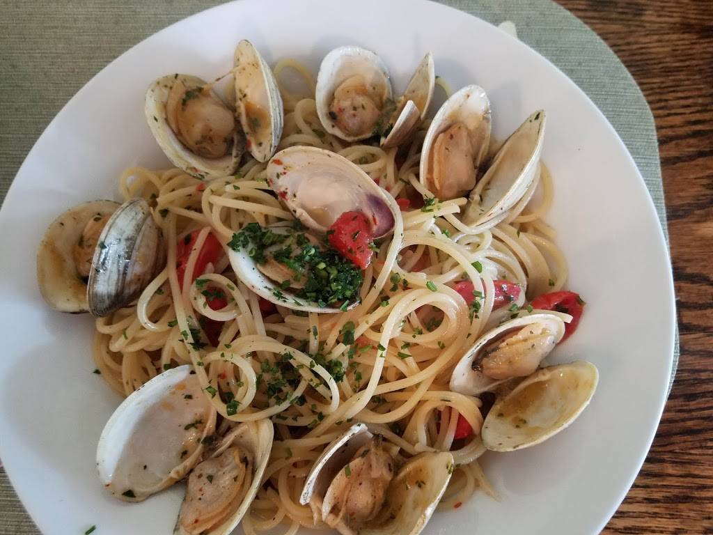 Fioritaly Trattoria | restaurant | 417 Salem St, Medford, MA 02155, USA | 7813931930 OR +1 781-393-1930