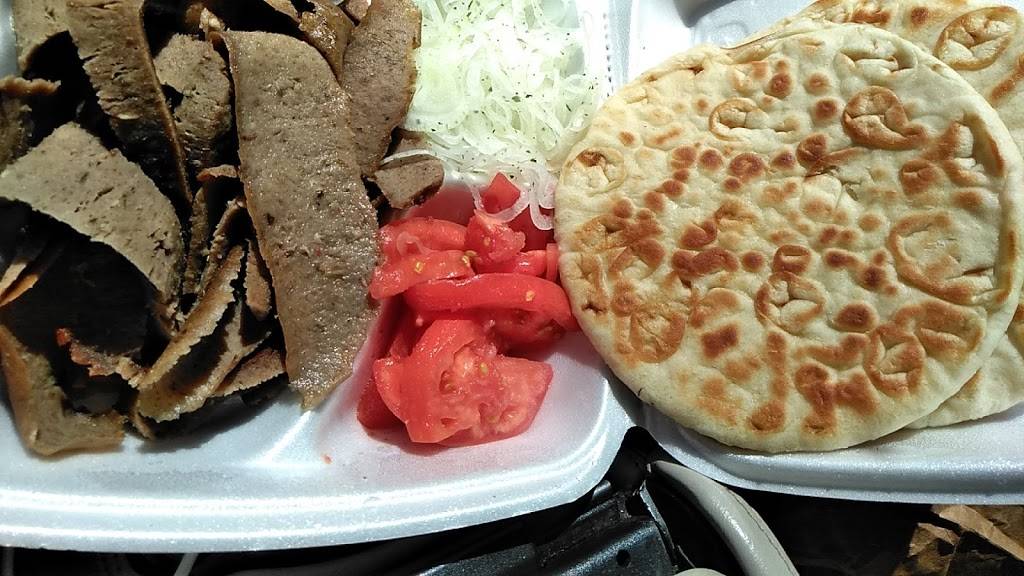 Mickeys Ribs & Gyros | restaurant | 17432 Oak Park Ave, Tinley Park, IL 60477, USA | 7085323060 OR +1 708-532-3060