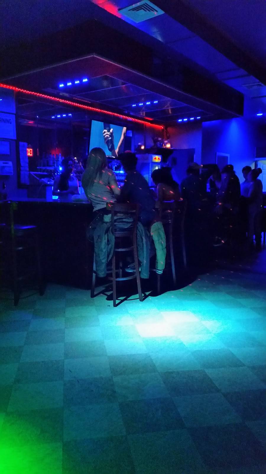 Tauros Bar Restaurant | restaurant | 108-02 Jamaica Ave, Jamaica, NY 11418, USA | 7186076287 OR +1 718-607-6287