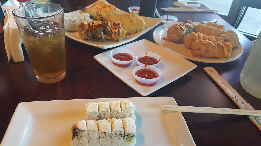 Moonrise Spirit & Sushi | restaurant | 1320 N Zaragoza Rd #7930, El Paso, TX 79936, USA | 9152197043 OR +1 915-219-7043