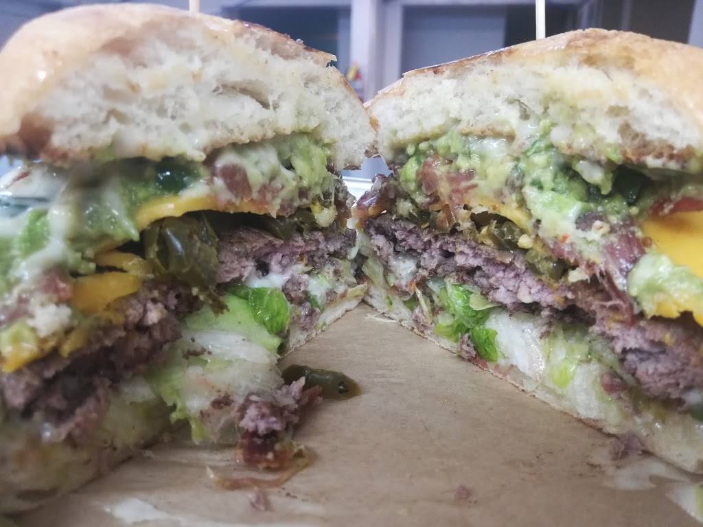 The Lakehouse | restaurant | 9307 Boat Club Rd, Fort Worth, TX 76179, USA | 8173863156 OR +1 817-386-3156