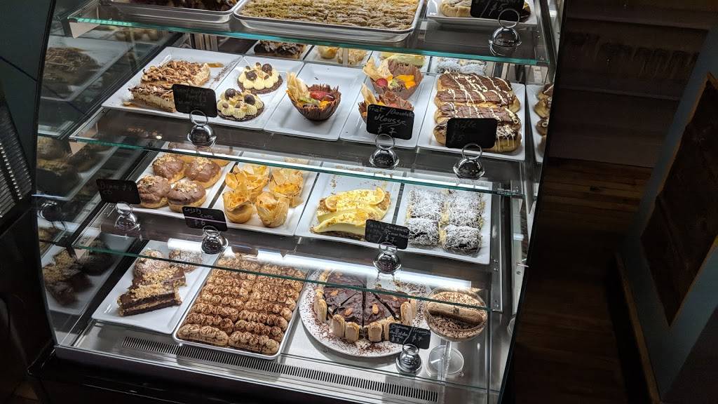 Cyrene Restaurant | restaurant | 530 Eglinton Ave W, Toronto, ON M5N 2K5, Canada | 4164402121 OR +1 416-440-2121