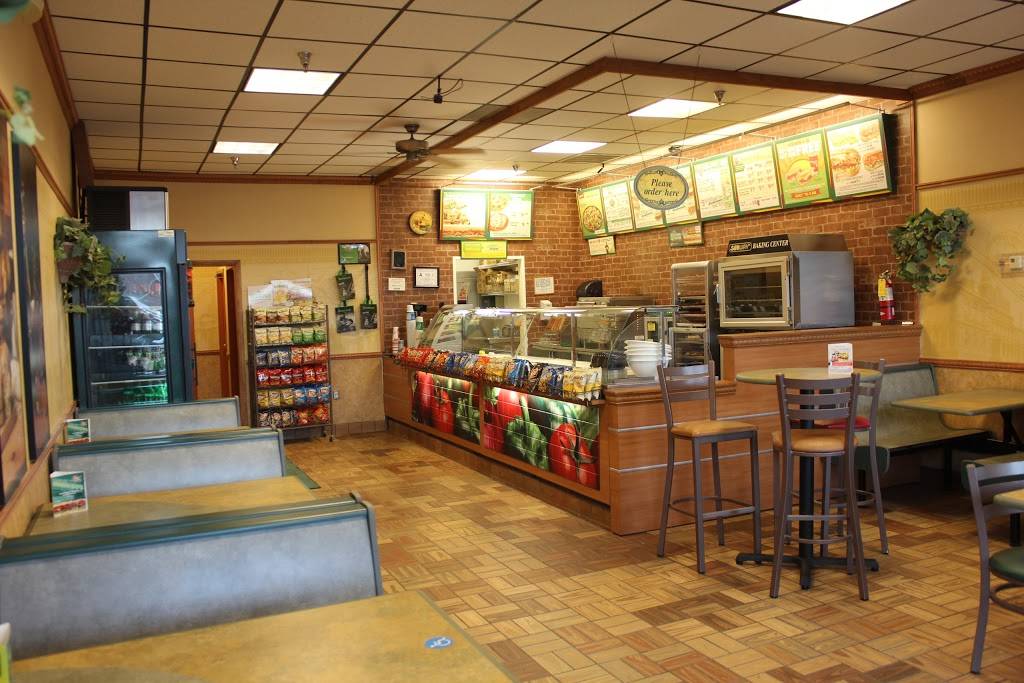 Subway | restaurant | 50040 Governors Dr, Chapel Hill, NC 27517, USA | 9199297979 OR +1 919-929-7979