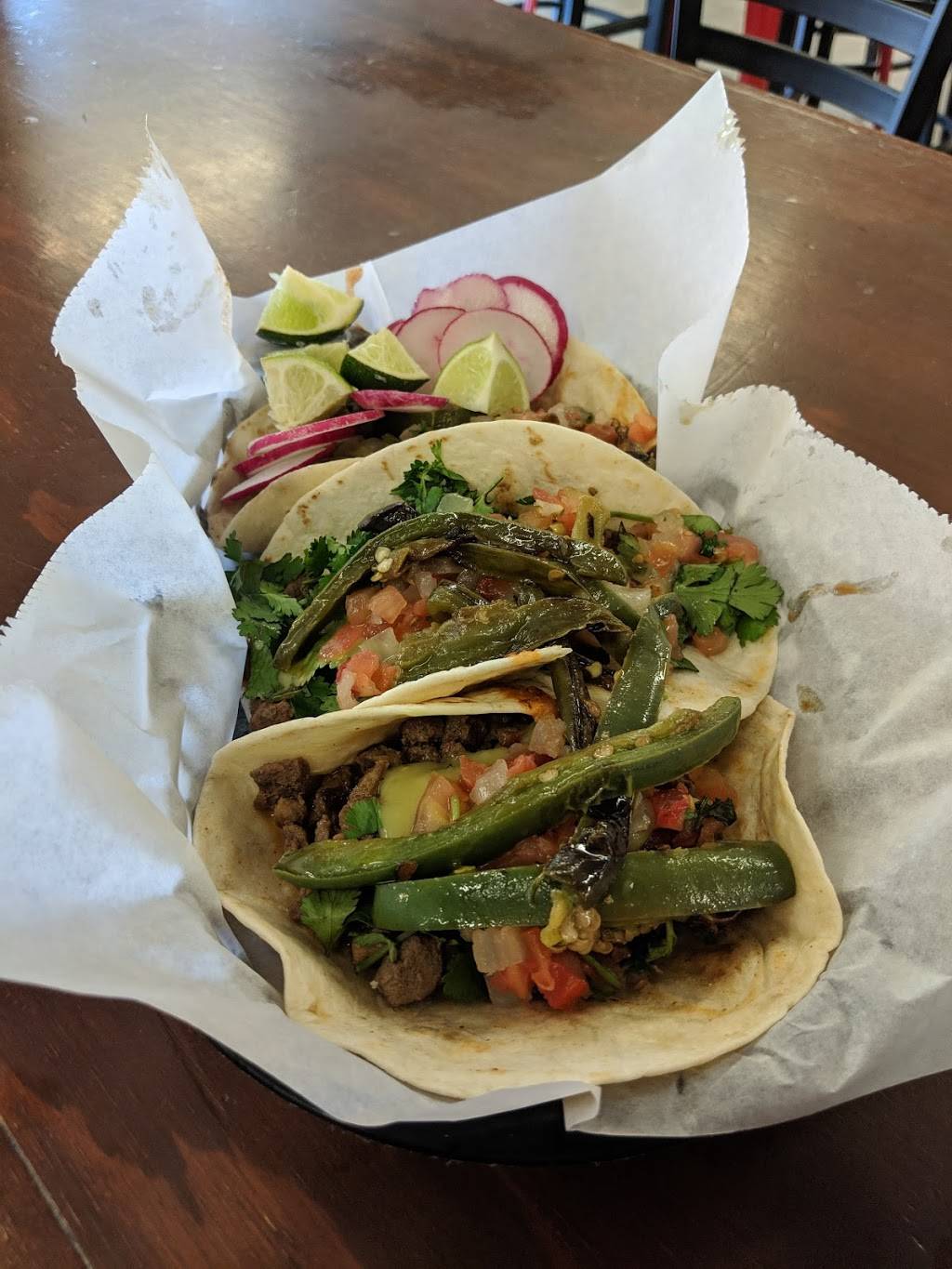 La Divina Tacos | restaurant | 2896 Delaware Ave, Buffalo, NY 14217, USA | 7164478989 OR +1 716-447-8989