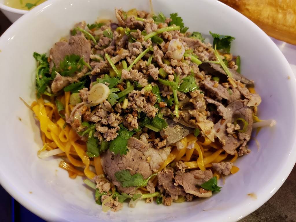 Sen Monorom Restaurant | restaurant | 1671 Middlesex St, Lowell, MA 01851, USA | 9782750024 OR +1 978-275-0024