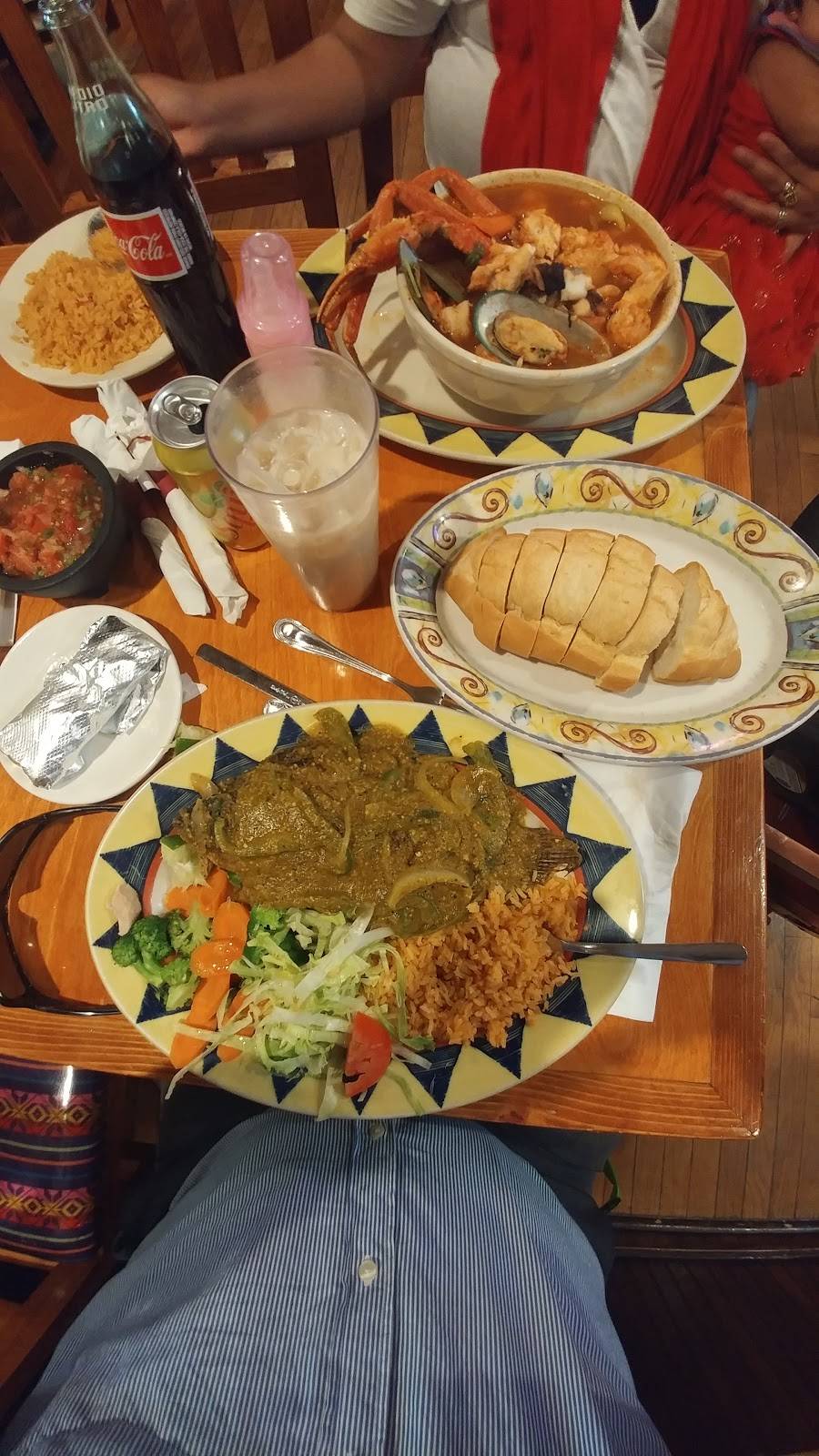 El Mariachi Mexican Bar & Grill | restaurant | 4623 W Gate City Blvd, Greensboro, NC 27407, USA | 3368342200 OR +1 336-834-2200