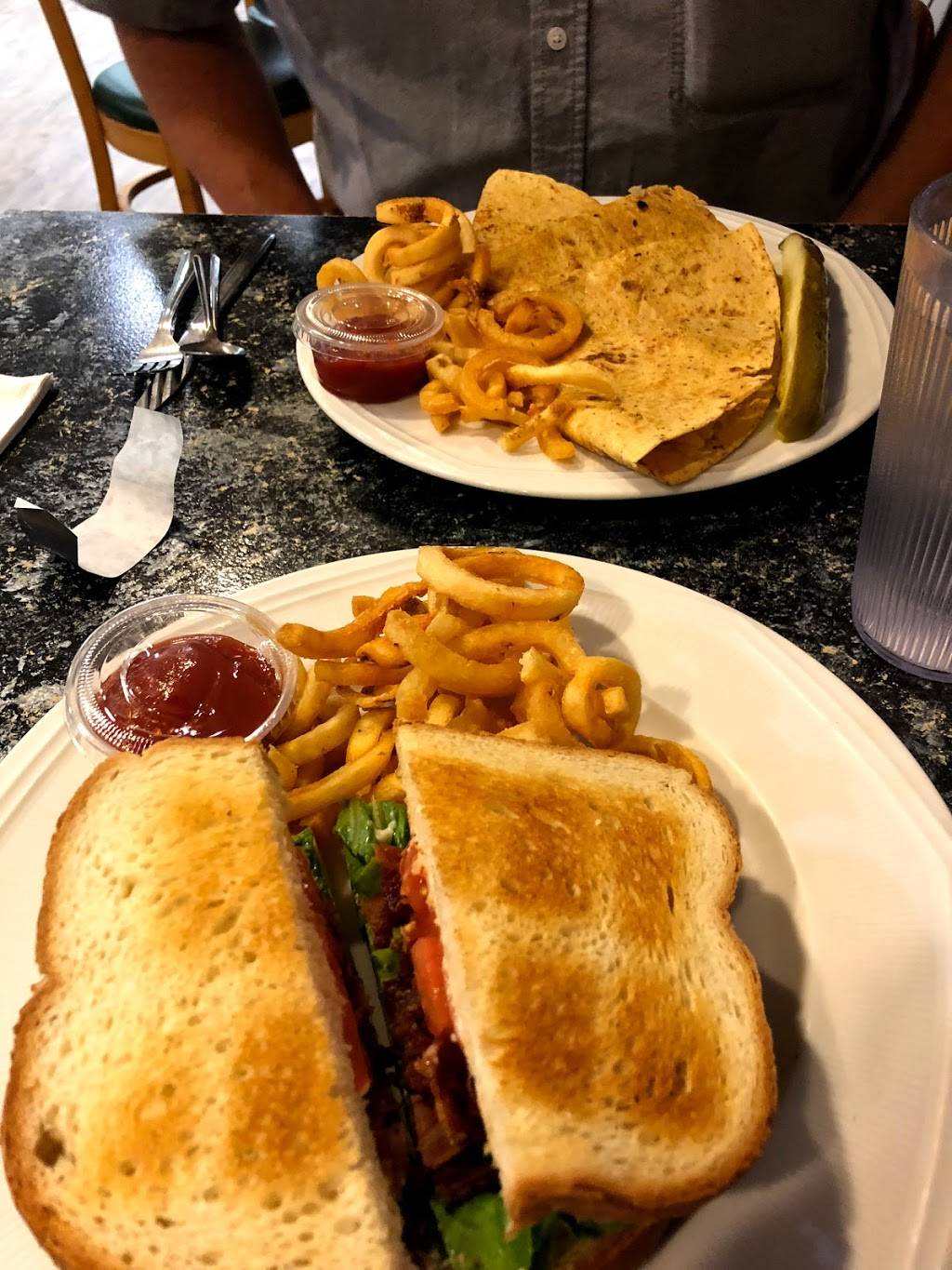 T Burk & Co Deli Restaurant | restaurant | 2433 Old Philadelphia Pike, Lancaster, PA 17602, USA | 7172930976 OR +1 717-293-0976