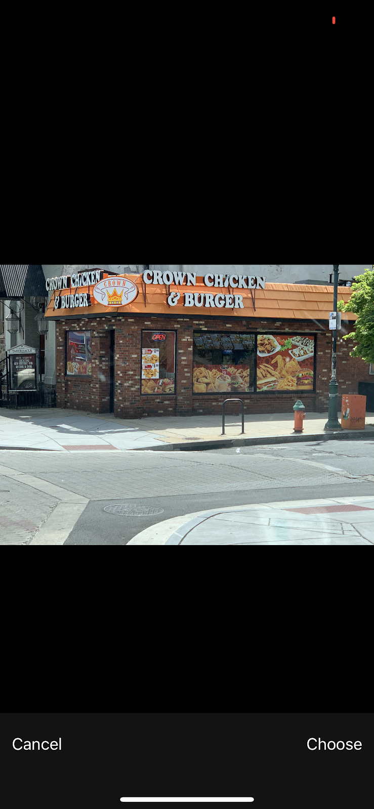 Crown fried chicken | restaurant | 600 S Broad St, Philadelphia, PA 19146, USA | 2674575265 OR +1 267-457-5265