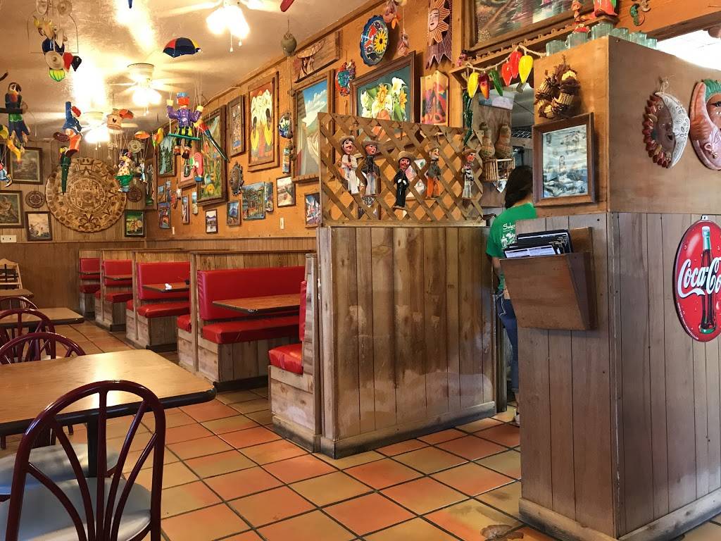 Salgados Restaurante | restaurant | 2210 N Main St, Belton, TX 76513, USA | 2549330054 OR +1 254-933-0054