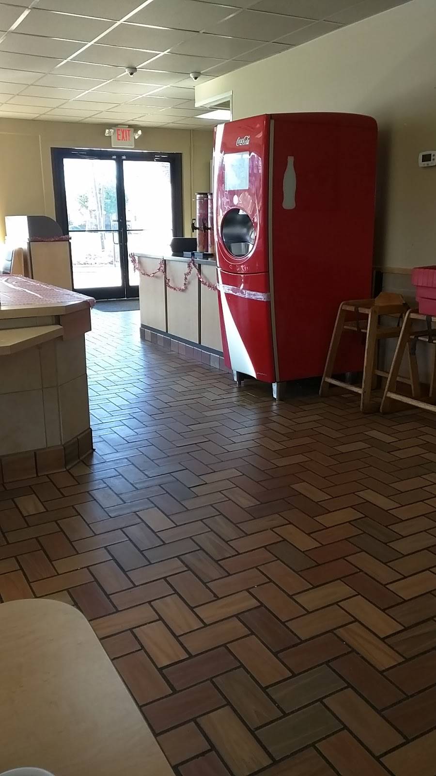 Dairy Queen Grill & Chill | restaurant | 10 Elm St, Eminence, KY 40019, USA | 5028454841 OR +1 502-845-4841