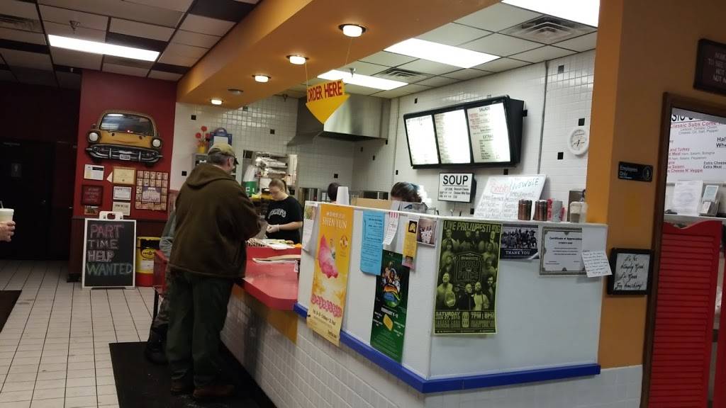 Stewies Submarine | meal takeaway | 153 Lake St N, Forest Lake, MN 55025, USA | 6514645889 OR +1 651-464-5889