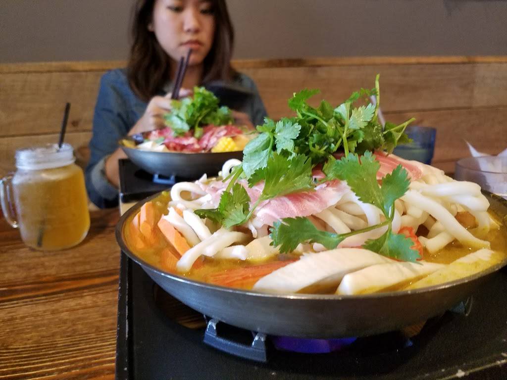 Boiling Avenue | restaurant | 943 Howe Ave, Sacramento, CA 95825, USA | 9169239888 OR +1 916-923-9888