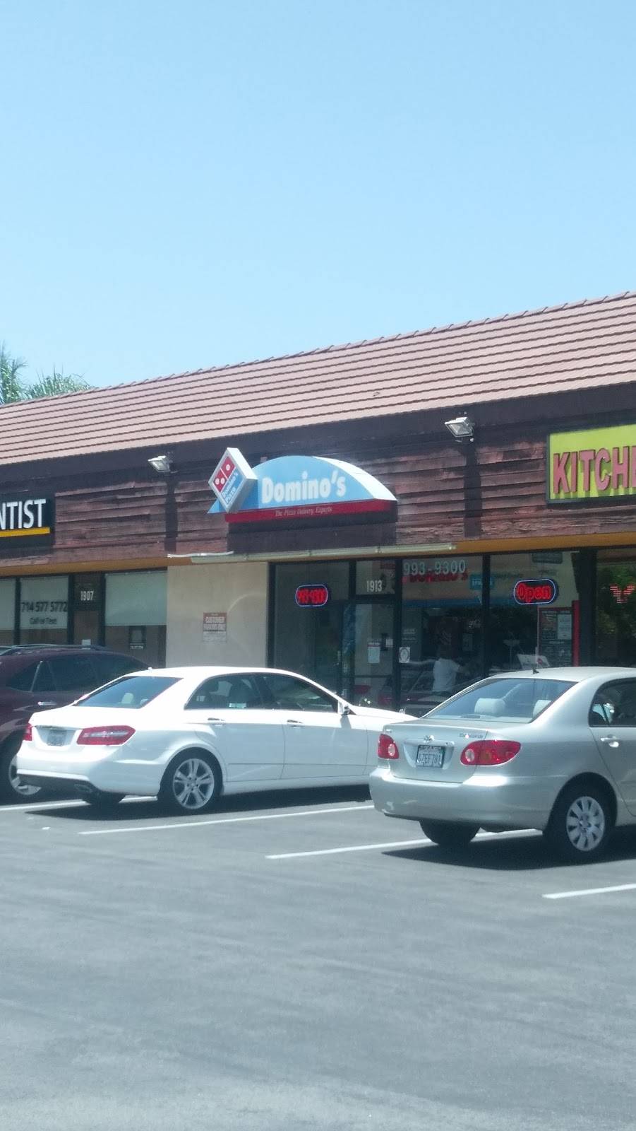 Dominos Pizza | meal delivery | 1913 N Placentia Ave, Placentia, CA 92870, USA | 7149939300 OR +1 714-993-9300