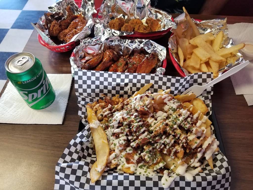 Valley Wings | restaurant | 15414 N 19th Ave C, Phoenix, AZ 85023, USA | 6025043937 OR +1 602-504-3937