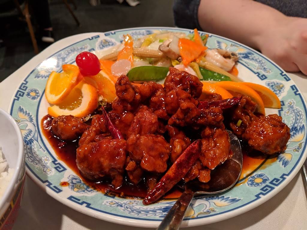 Red Pepper Chinese and Vietnamese Cuisine | restaurant | 3910 Maple Rd, Amherst, NY 14226, USA | 7168313878 OR +1 716-831-3878