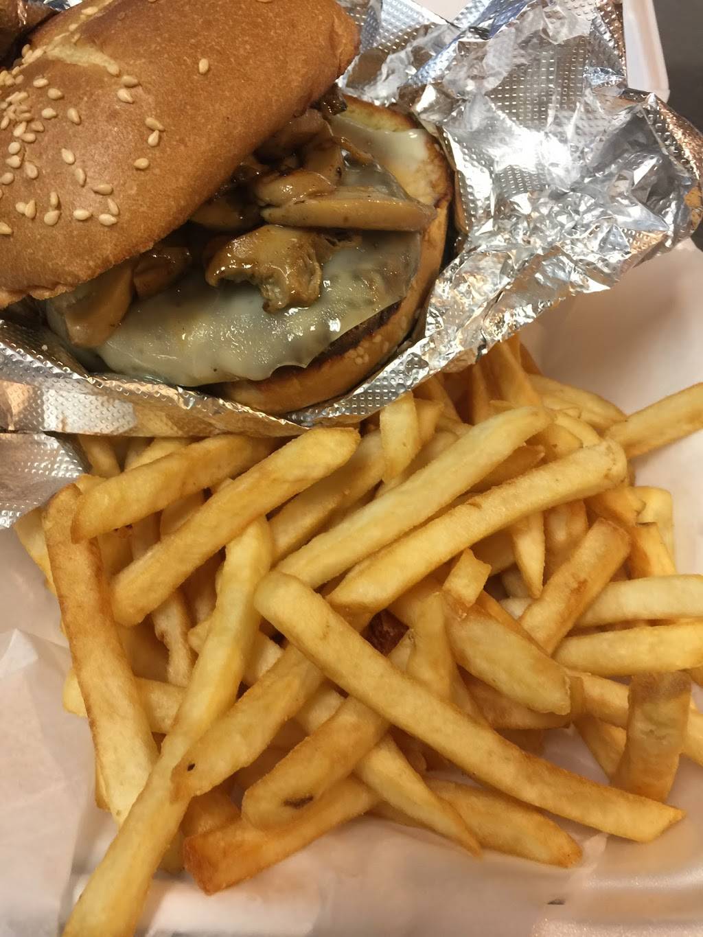 Tonys House of Pizza | meal takeaway | 2814, 662 Hancock St, Quincy, MA 02170, USA | 6174728868 OR +1 617-472-8868