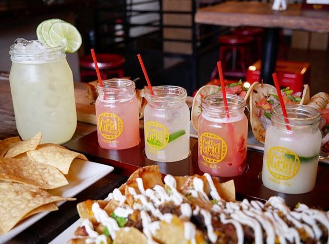 Off the Grid Bar & Grill | restaurant | 3480 Broadway, New York, NY 10031, USA | 6468376166 OR +1 646-837-6166