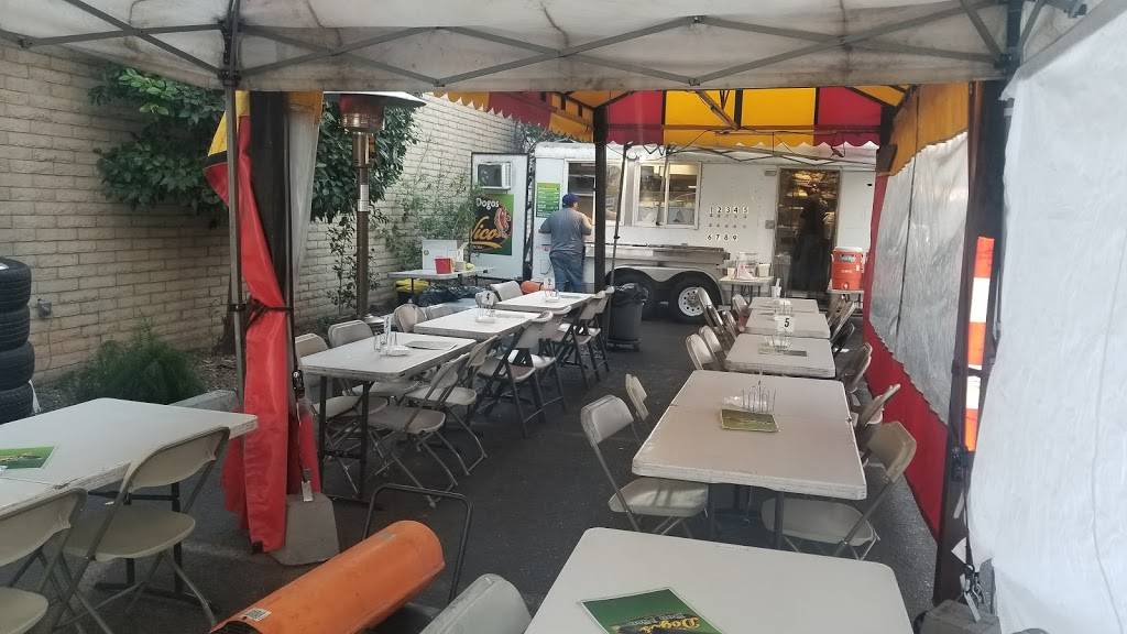 Dogos Don Nico | restaurant | 2333 W Broadway Rd, Mesa, AZ 85202, USA | 6028495221 OR +1 602-849-5221