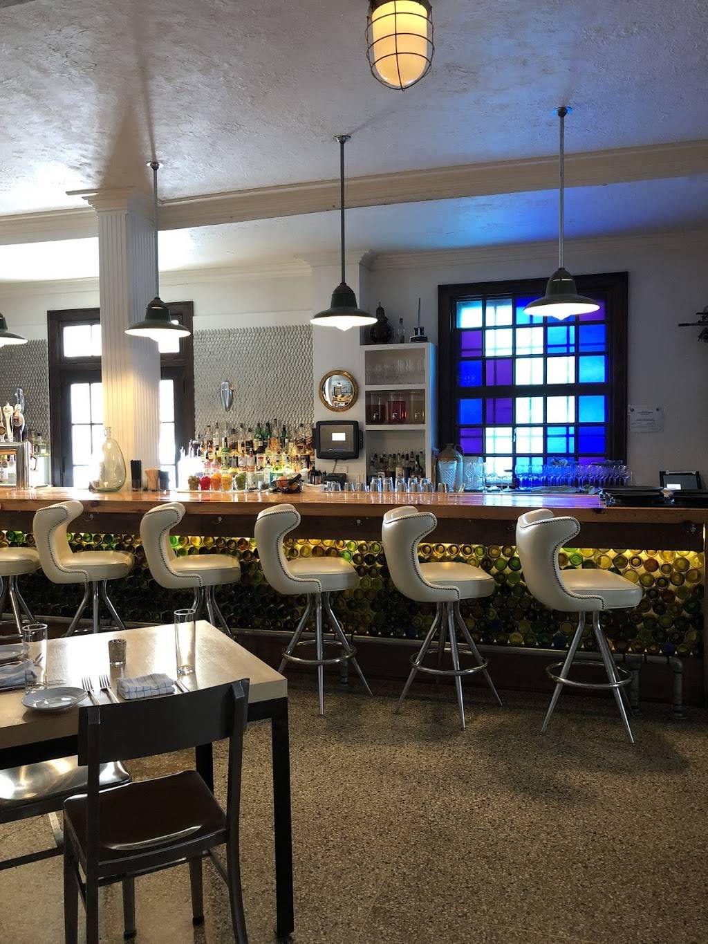 Tempest Oyster Bar | restaurant | 120 E Wilson St, Madison, WI 53703, USA | 6082581443 OR +1 608-258-1443