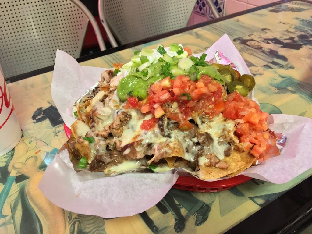 Casita Taco Al Carbon | restaurant | 11300 W Magnolia Blvd, North Hollywood, CA 91601, USA | 8185088118 OR +1 818-508-8118