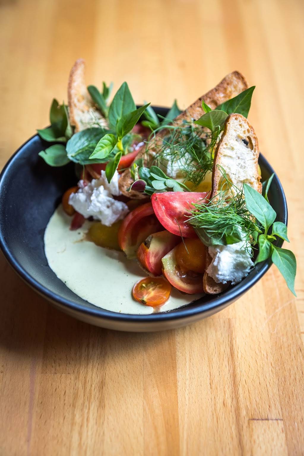 The White Bull | restaurant | 123 E Court Square, Decatur, GA 30030, USA | 4046005649 OR +1 404-600-5649