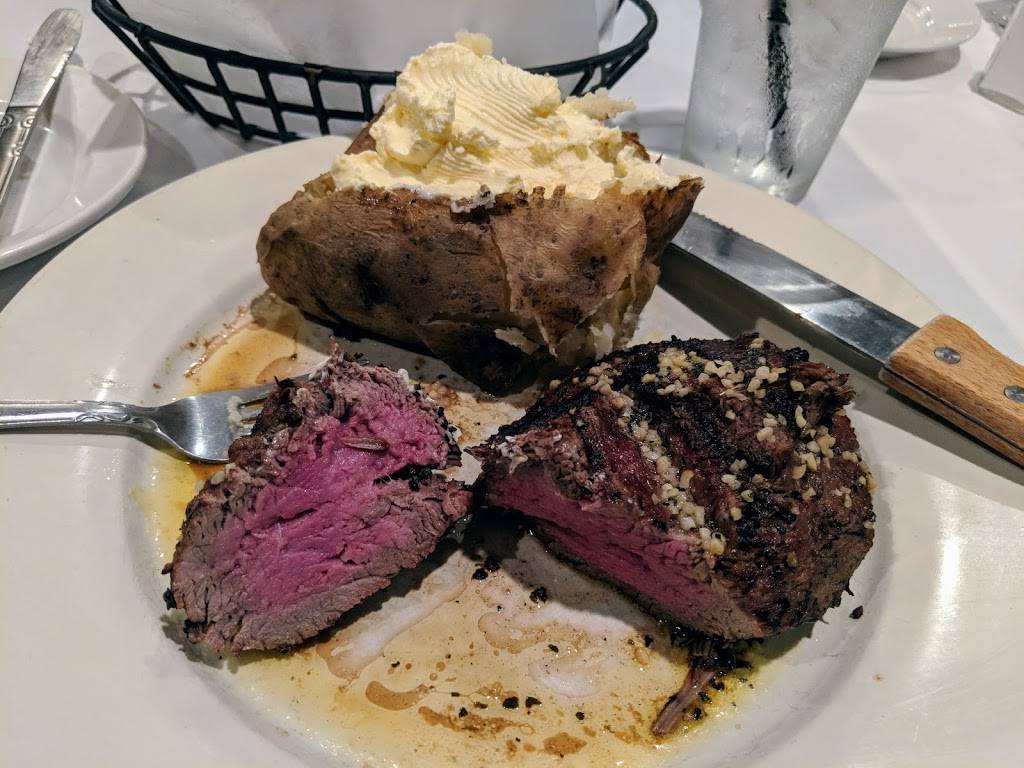 Tonys Restaurant & 3rd St. Cafe | restaurant | 312 Piasa St, Alton, IL 62002, USA | 6184628384 OR +1 618-462-8384