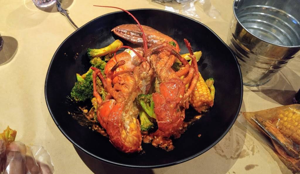 The Captains Boil | restaurant | 2655 Yonge St, Toronto, ON M4P 2J6, Canada | 4164852655 OR +1 416-485-2655