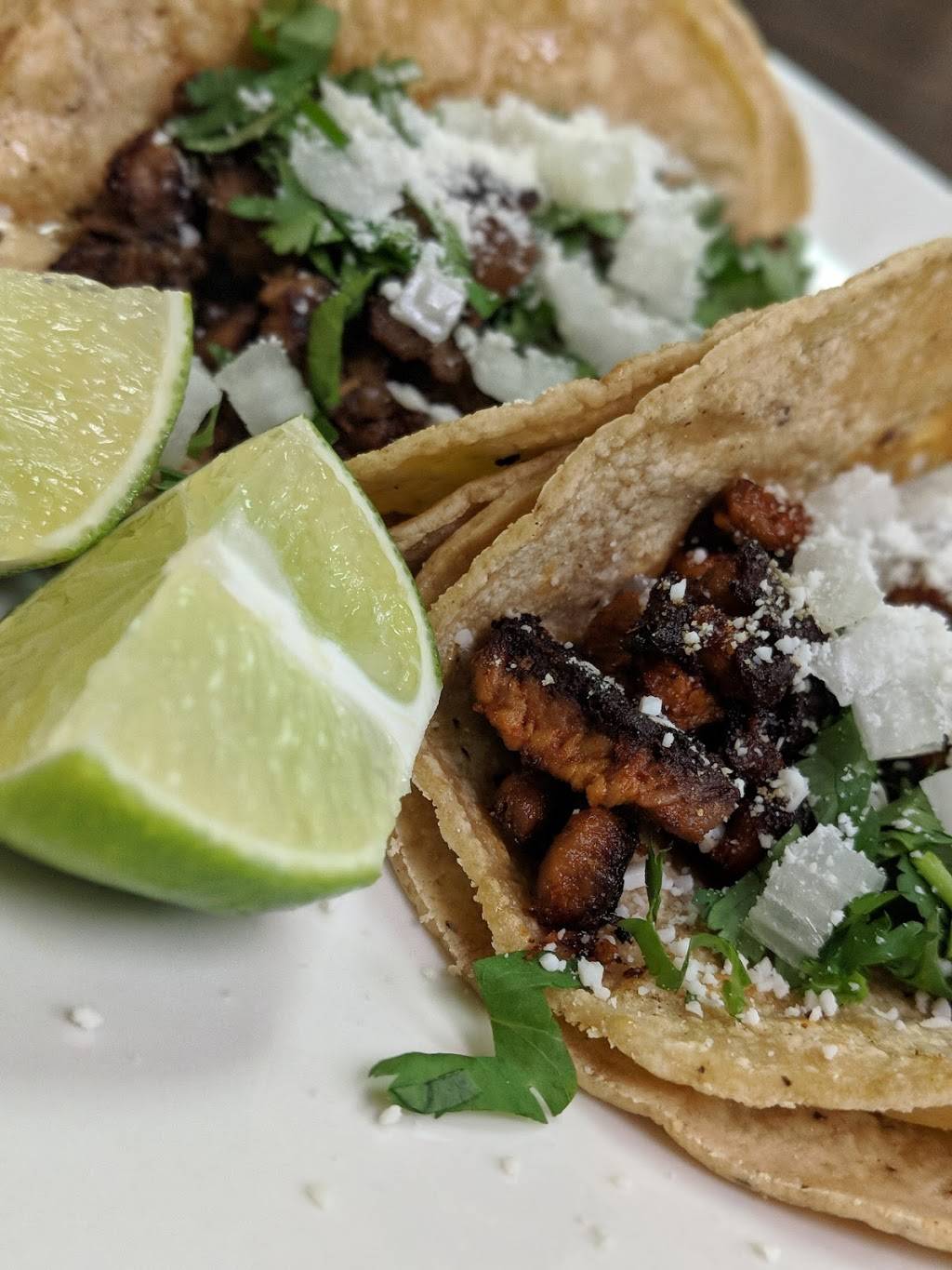 Tacos FAVORITO | restaurant | 1865 Mt Meigs Rd, Montgomery, AL 36107, USA | 3346764222 OR +1 334-676-4222