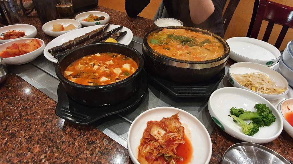 Ginseng B.B.Q | restaurant | 3765 S Las Vegas Blvd, Las Vegas, NV 89115, USA | 7028918403 OR +1 702-891-8403