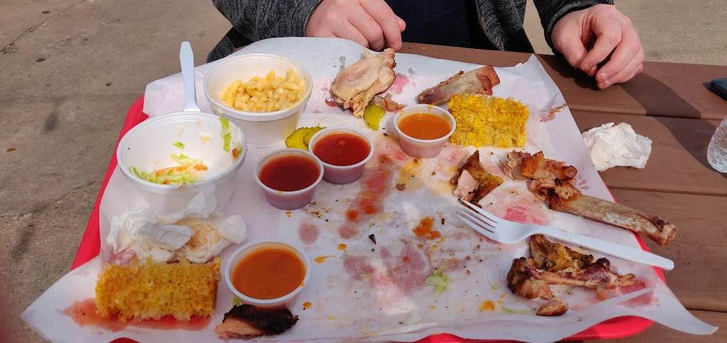 Browns BBQ | restaurant | 1901 S Lamar Blvd, Austin, TX 78704, USA | 5125178520 OR +1 512-517-8520