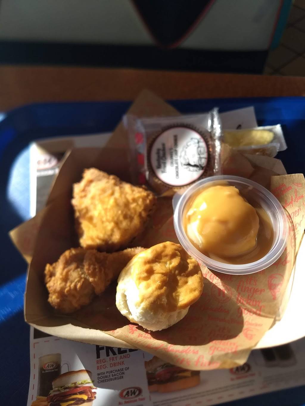 KFC | restaurant | 15971 SW Tualatin-Sherwood Rd, Sherwood, OR 97140, USA | 5036255787 OR +1 503-625-5787