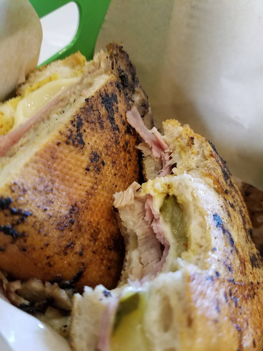 The Foxes Boxes | restaurant | 622 N 4th St, Wilmington, NC 28401, USA | 9107690125 OR +1 910-769-0125