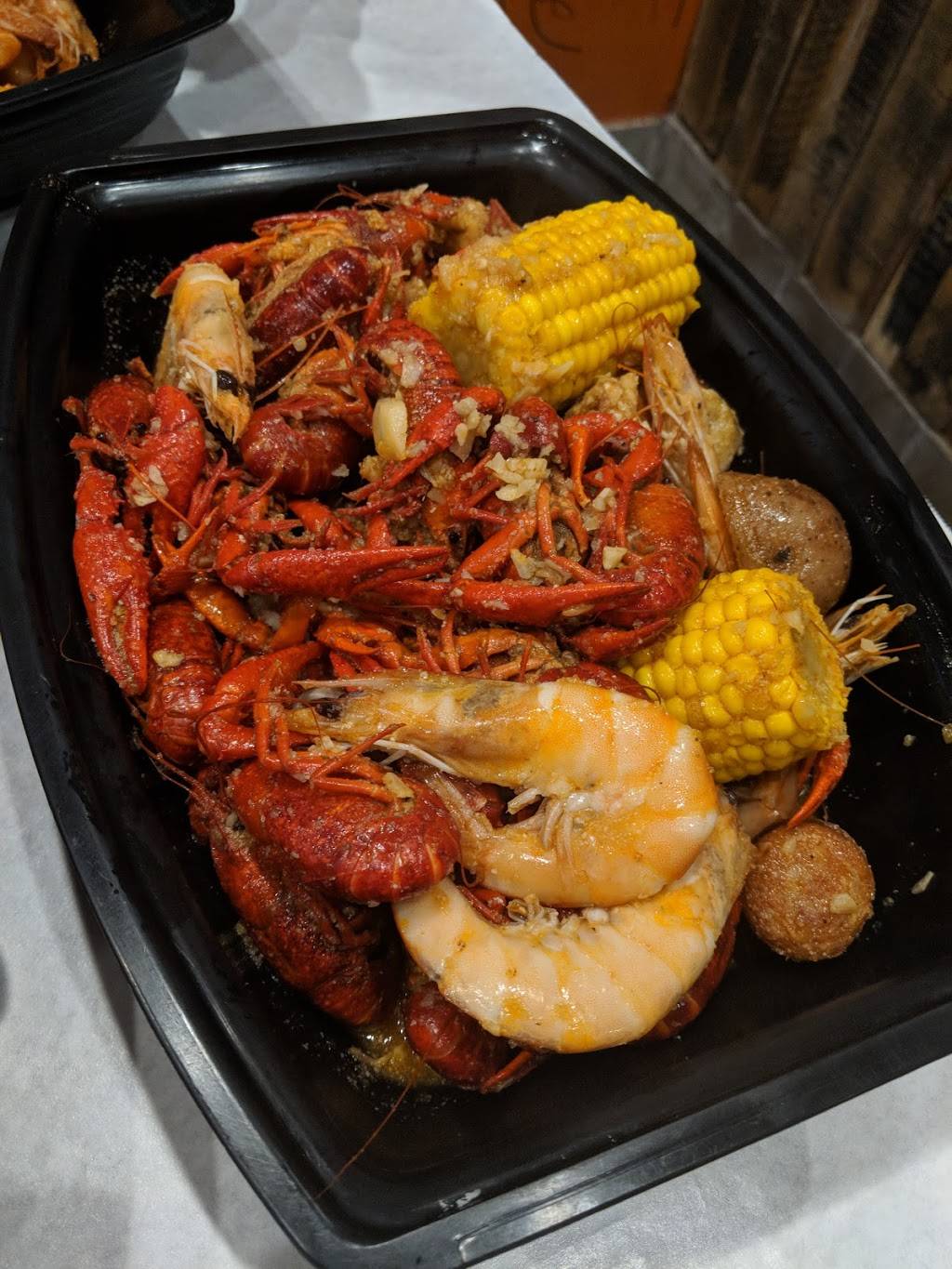 Rockin Crawfish | restaurant | 9777 Chapman Ave, Garden Grove, CA 92841, USA | 6572335944 OR +1 657-233-5944