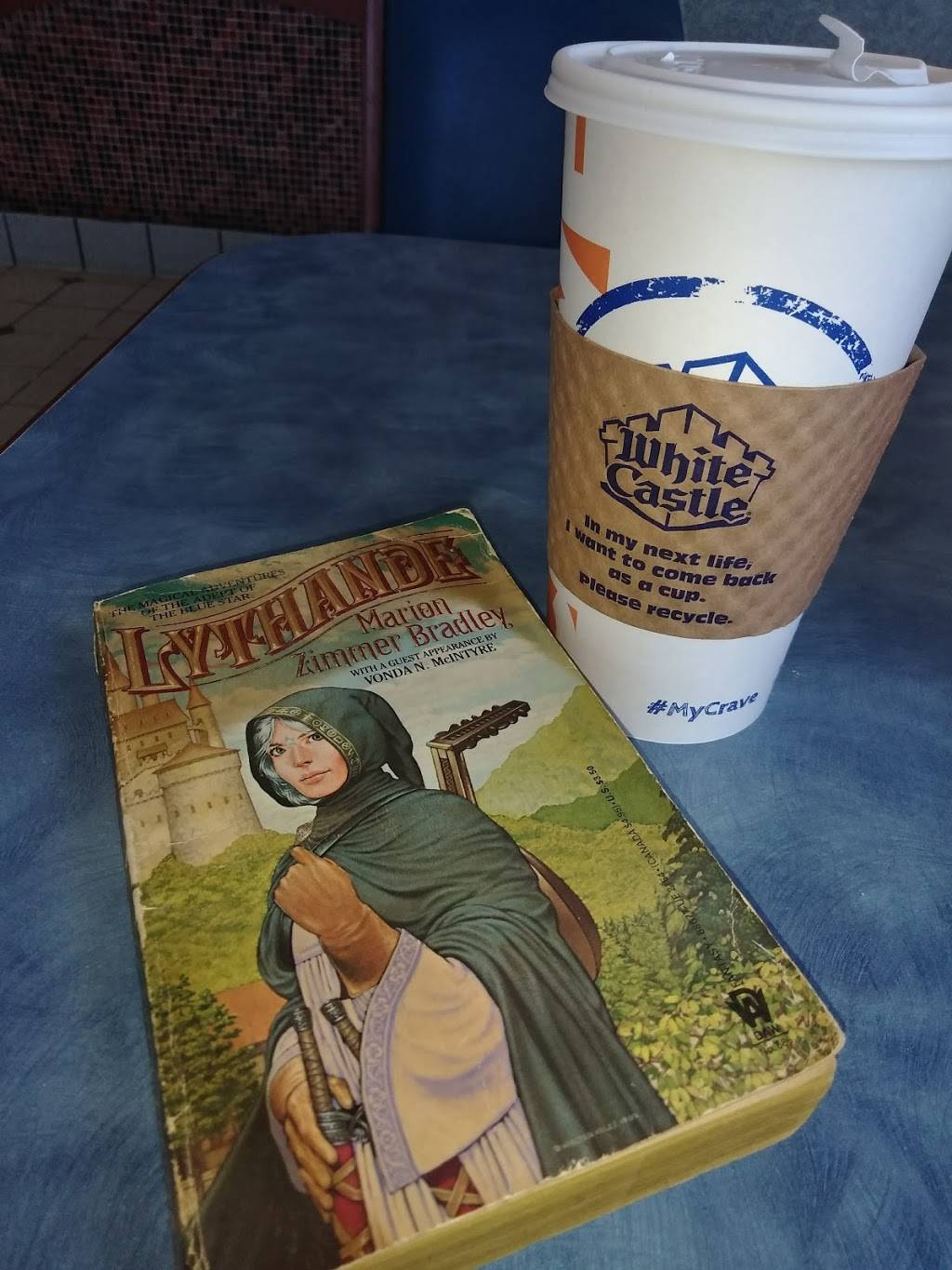 White Castle | restaurant | 3615 S High St, Columbus, OH 43207, USA | 6144093264 OR +1 614-409-3264